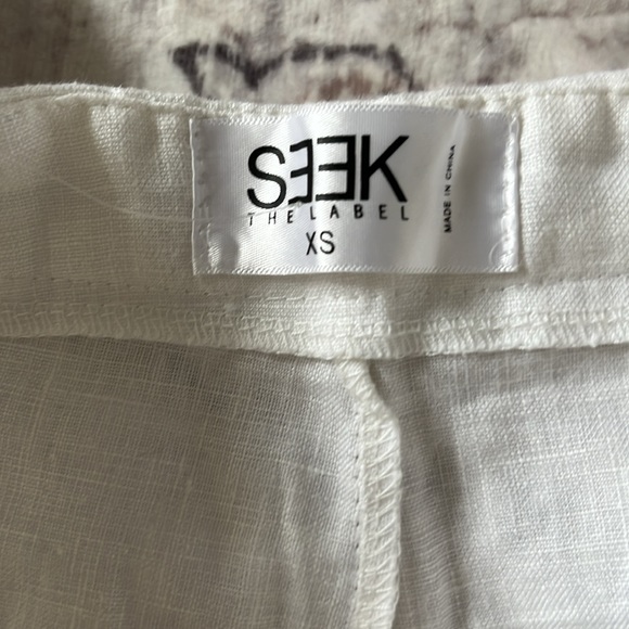 SEEK The Label XS White Linen High Waisted Shorts NWT - Picture 3 of 5
